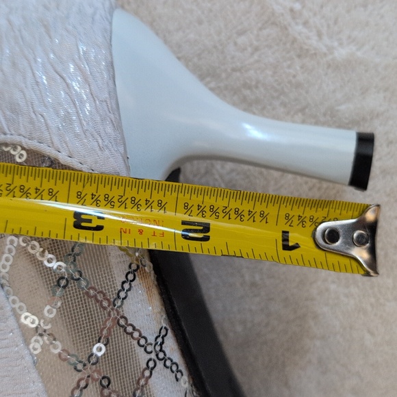 Chic Silver Women's Heels with Embellishments - Picture 9 of 9